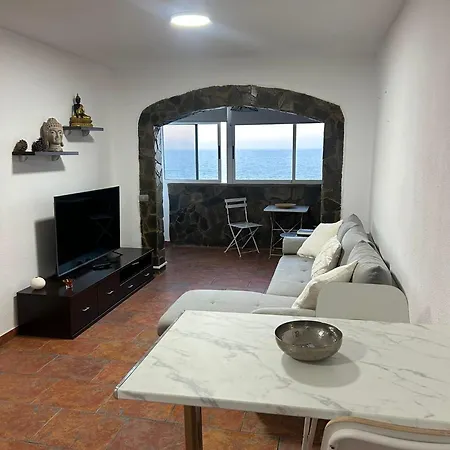 Apto Boca Cangrejo Netflix,parking,aire Acondicionado Y Rent Car * Santa Cruz de Tenerife